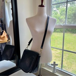 Fossil Genuine Leather Black Crossbody Gold Hardware Saddle Bag